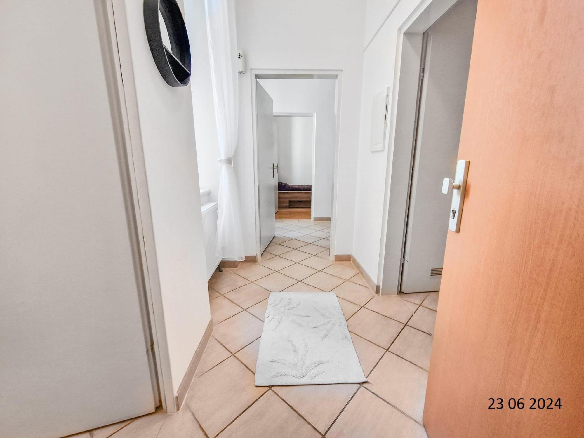 Elegant Three-Bedroom Suite Wien Exteriör bild